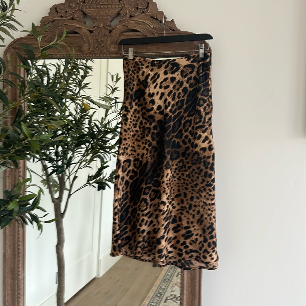 Keen the label Laguna beach leopard silk skirt